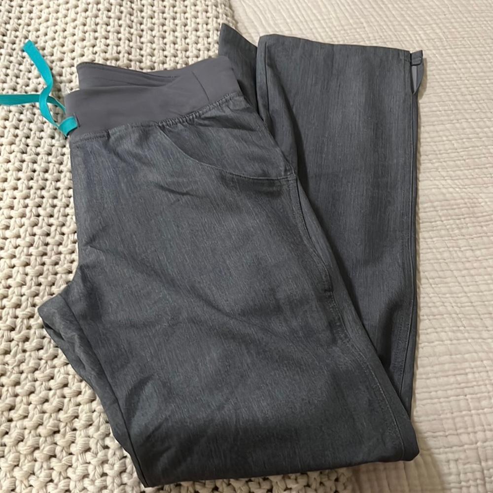 Figs Kade scrub pants - XS in graphite